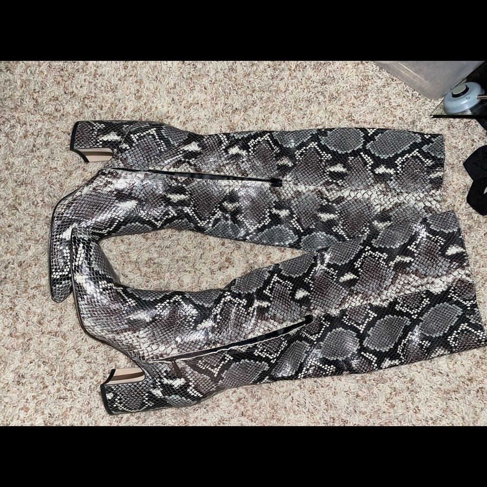 Sam Edelman Hai Snake Boots